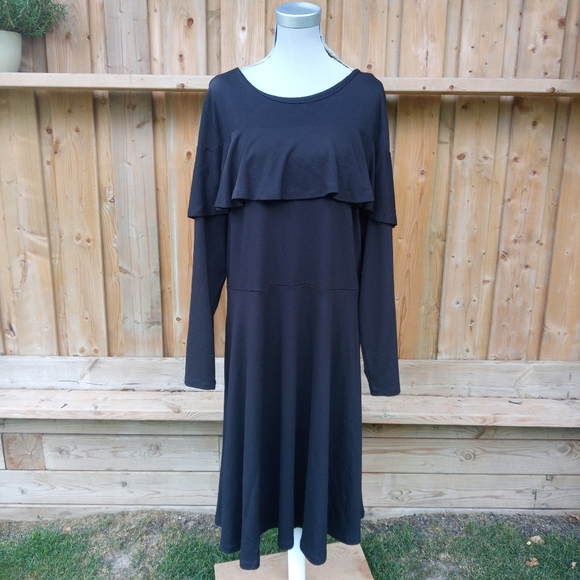 Eloquii Dresses & Skirts - NWT Eloquii ruffle dress size 26